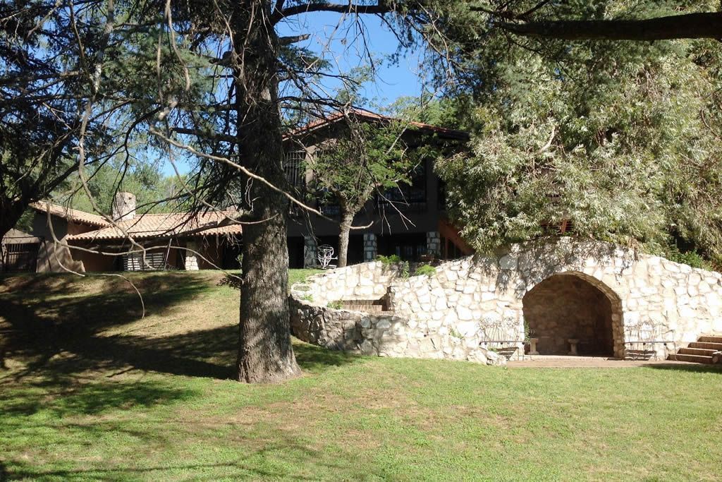 VENTA DE CASA QUINTA EN LA GRANJA. 1h
