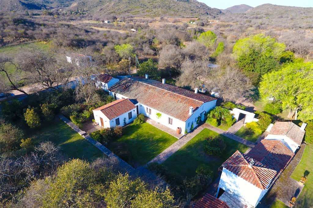 CASA DE CAMPO EL PALOMAR – DEPTO. TULUMBA