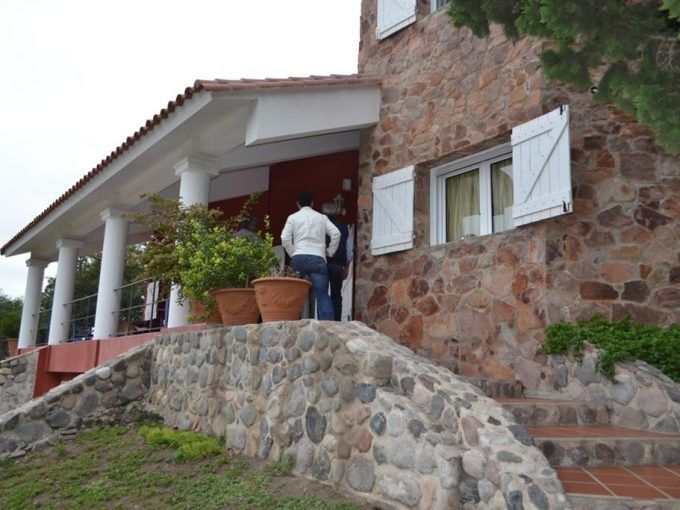 PROPIEDAD EN VENTA – CASA QUINTA CON 15 ha.