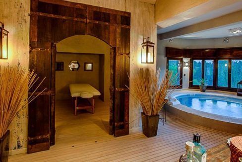 08x