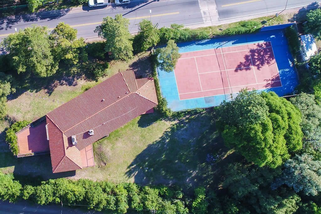 VENTA DE IMPORTANTE CASA EN RÍO CEBALLOS