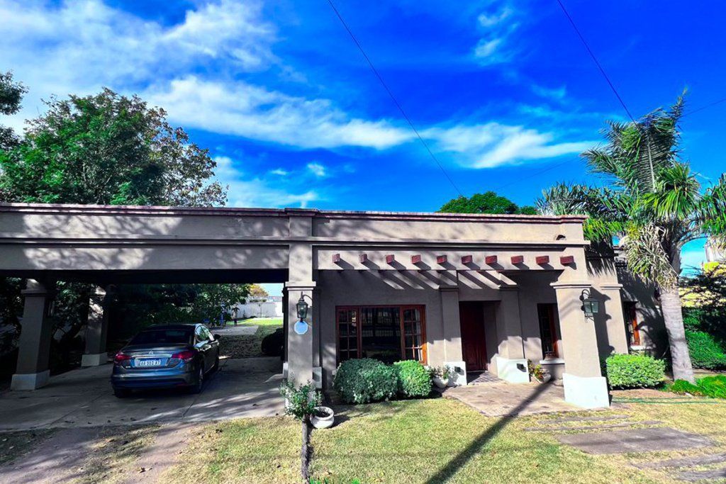 VENTA DE CASA EN COLONIA TIROLESA, CBA.