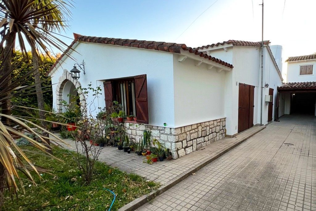 VENTA DE PROPIEDAD EN JESÚS MARÍA, CÓRDOBA.